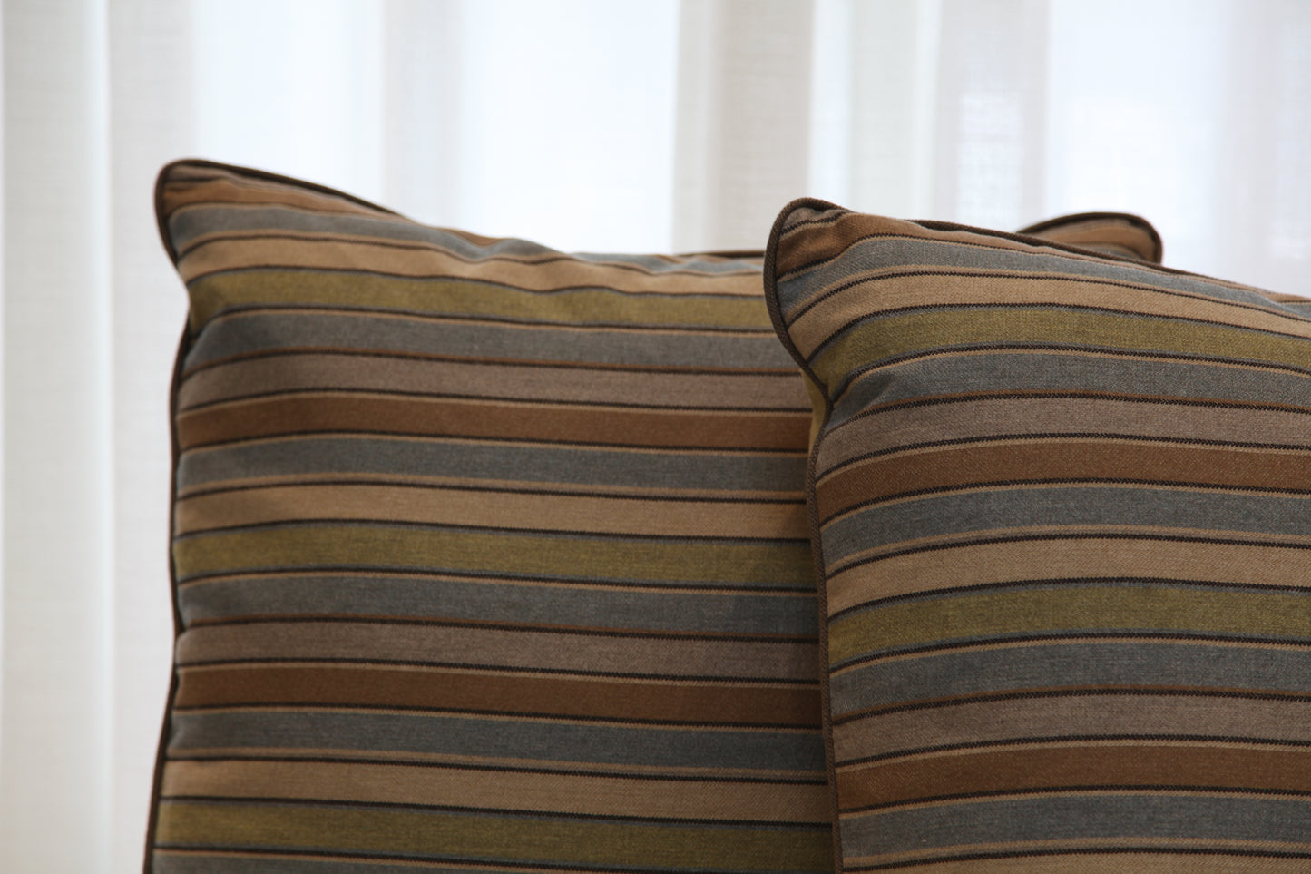 Mossy Green Linen Pillow