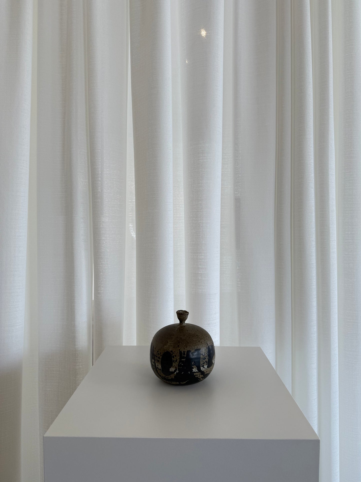 Round Coco Vase