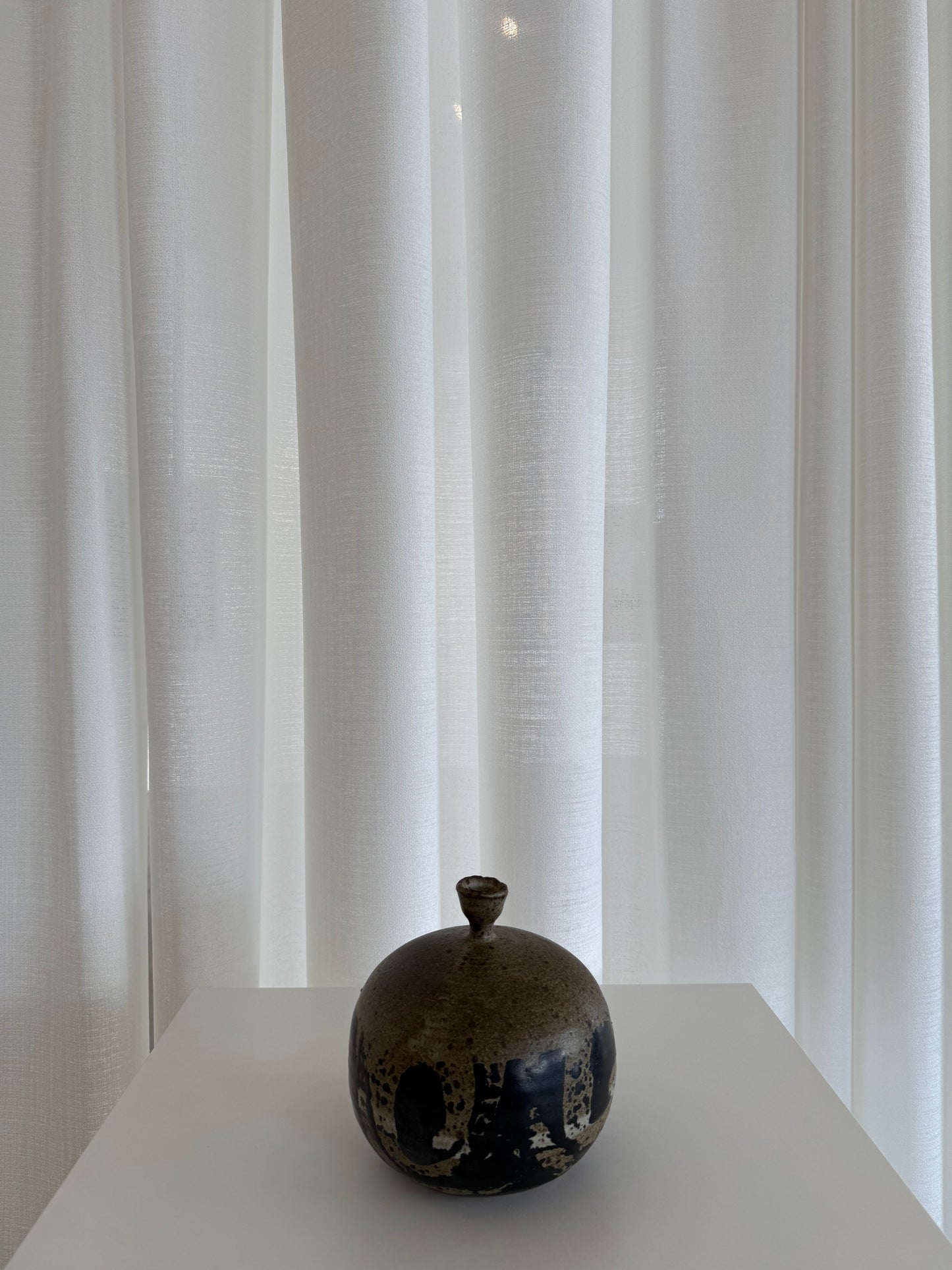 Round Coco Vase