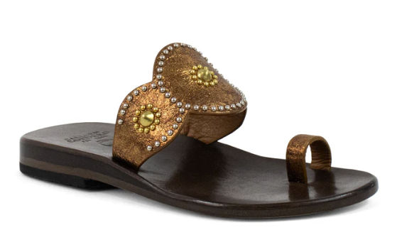 Alina Sandal