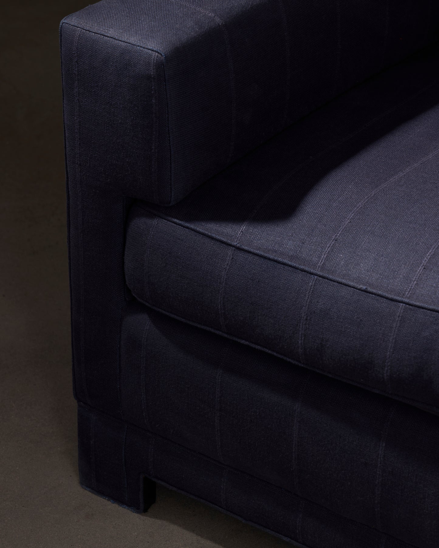 Lover's Point Settee