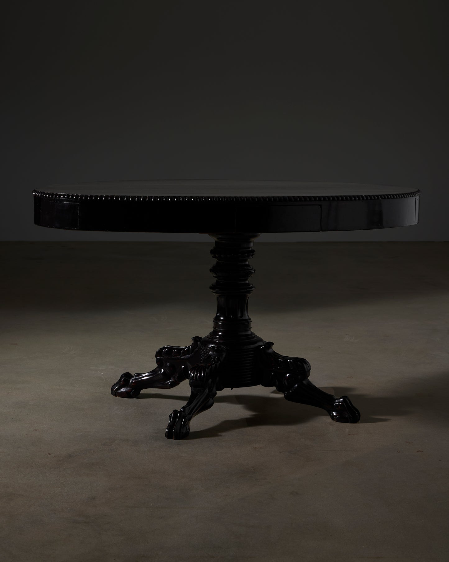 Oval Pedestal Table with Clawfoot Base