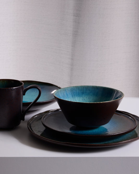 Iris Turquoise Dishware