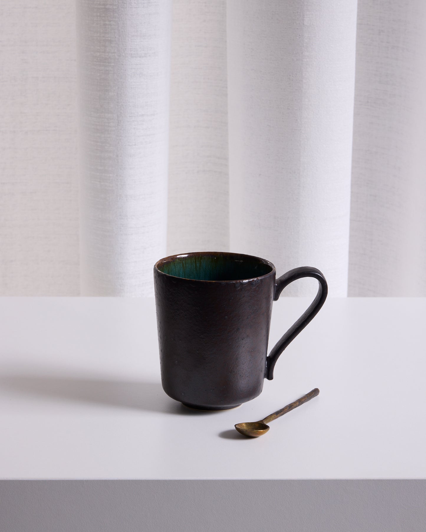 Iris Turquoise Dishware