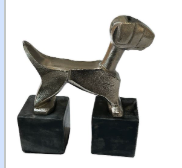 Vintage metal dog sculpture on marble: TCS202516
