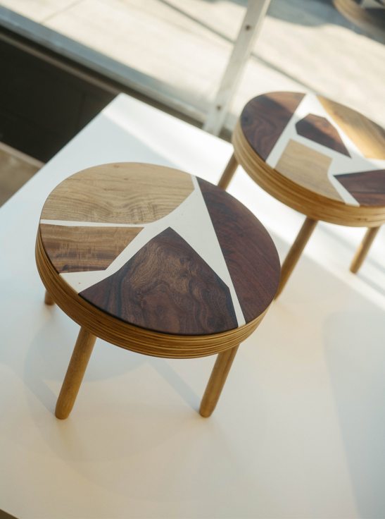 1-Bay Laurel, Claro Walnut Toad stool with white fill