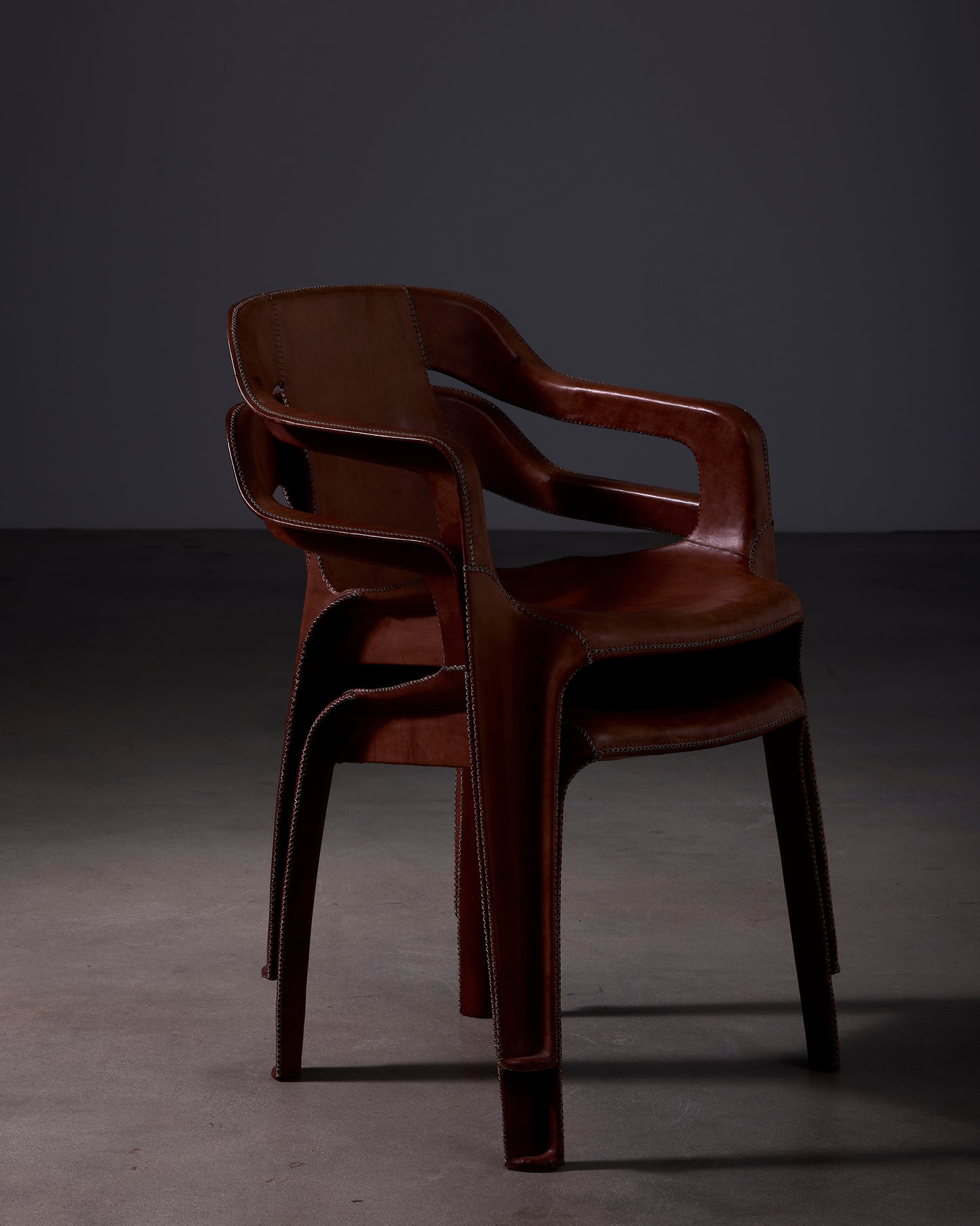 Cheap & Chic Brown Leather Chair
