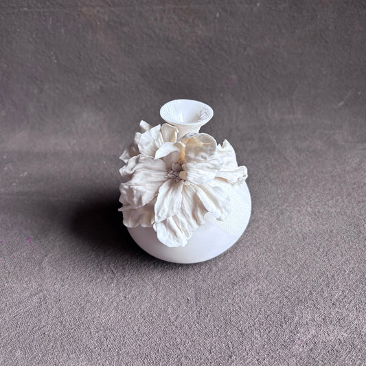 Hana-daijin Peony Vase by Annie Starling Sparks