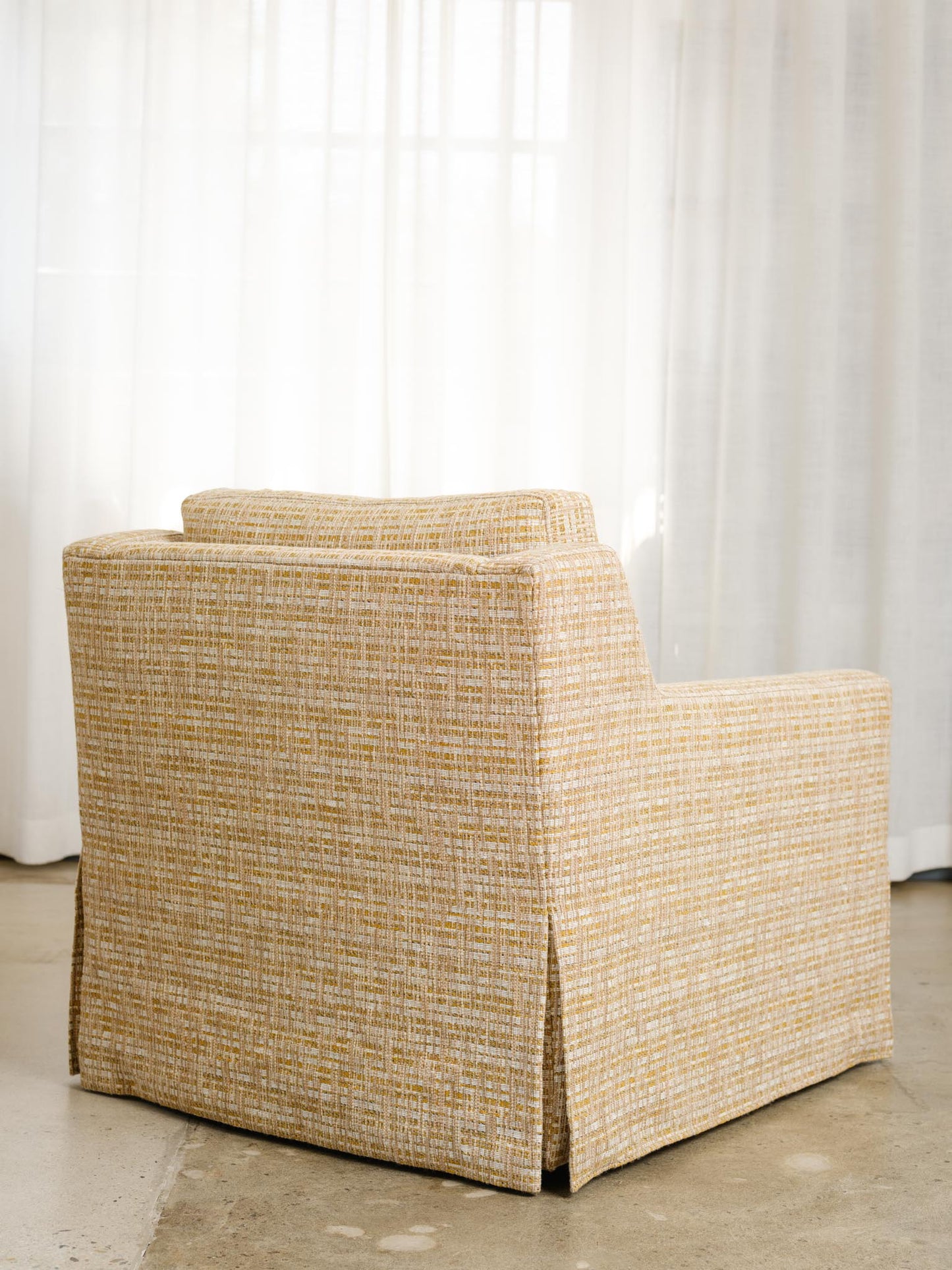 First Point Swivel Chair