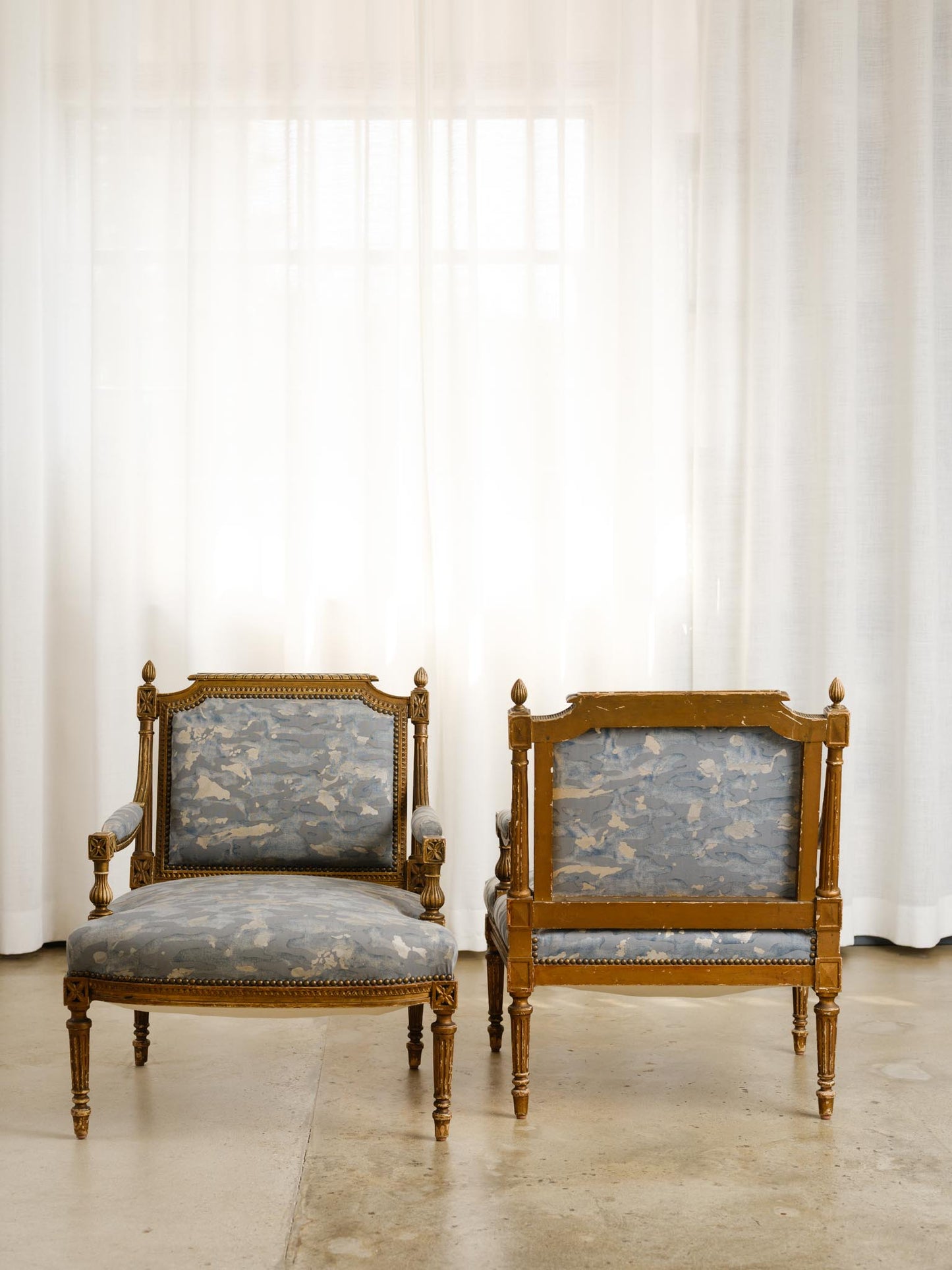 Pair of 18th Century Armchair in Camo Isole Fortuny