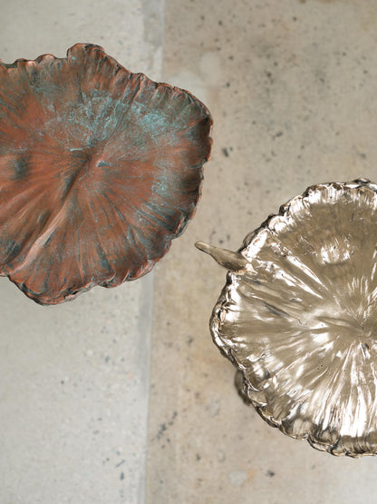 Drifted Lily Table