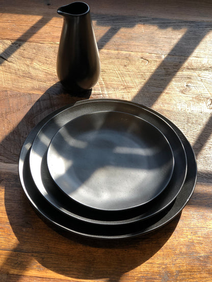 Riviera Sable Noir Dishware